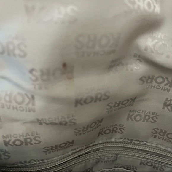 Michael Kors Blue pebble Leather Shoulder Bag excellent condition - Picture 8 of 8